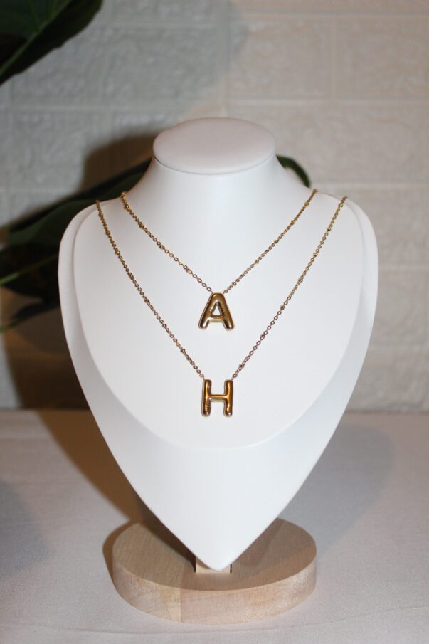 Collar de letras