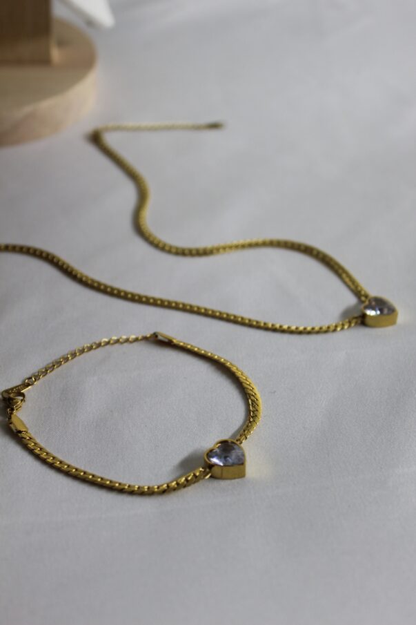 Set de cadena y pulsera (corazón)